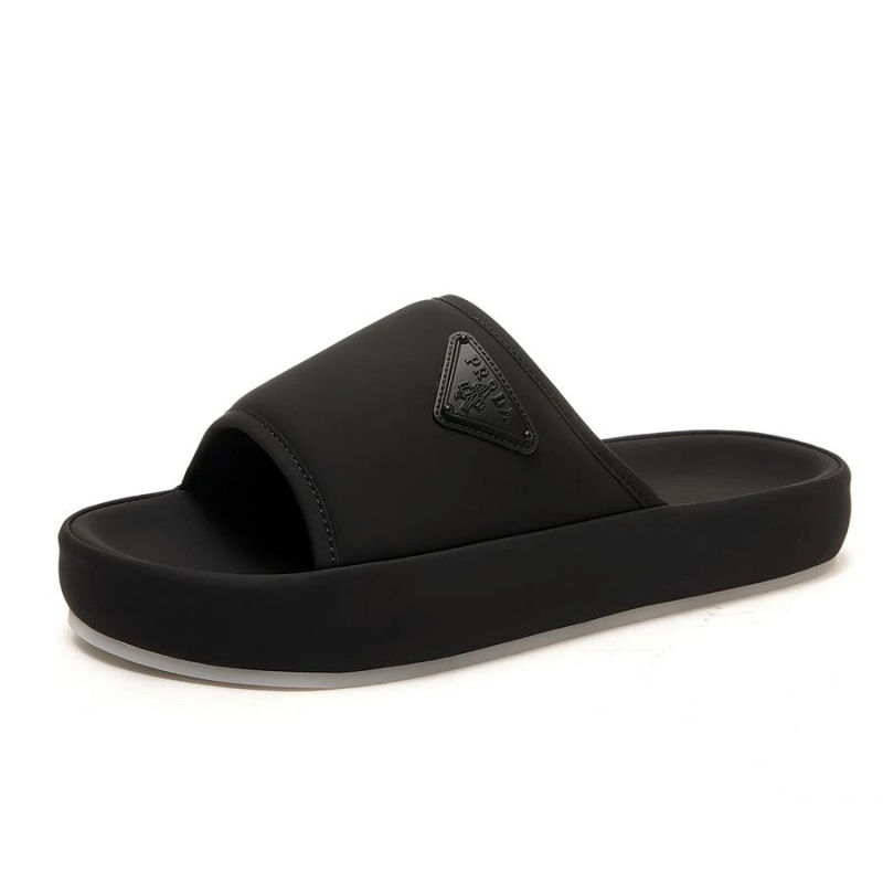Rubber non-slip comfortable slipper