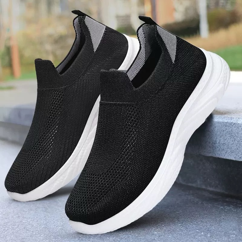 Flyknit breathable mesh sneakers