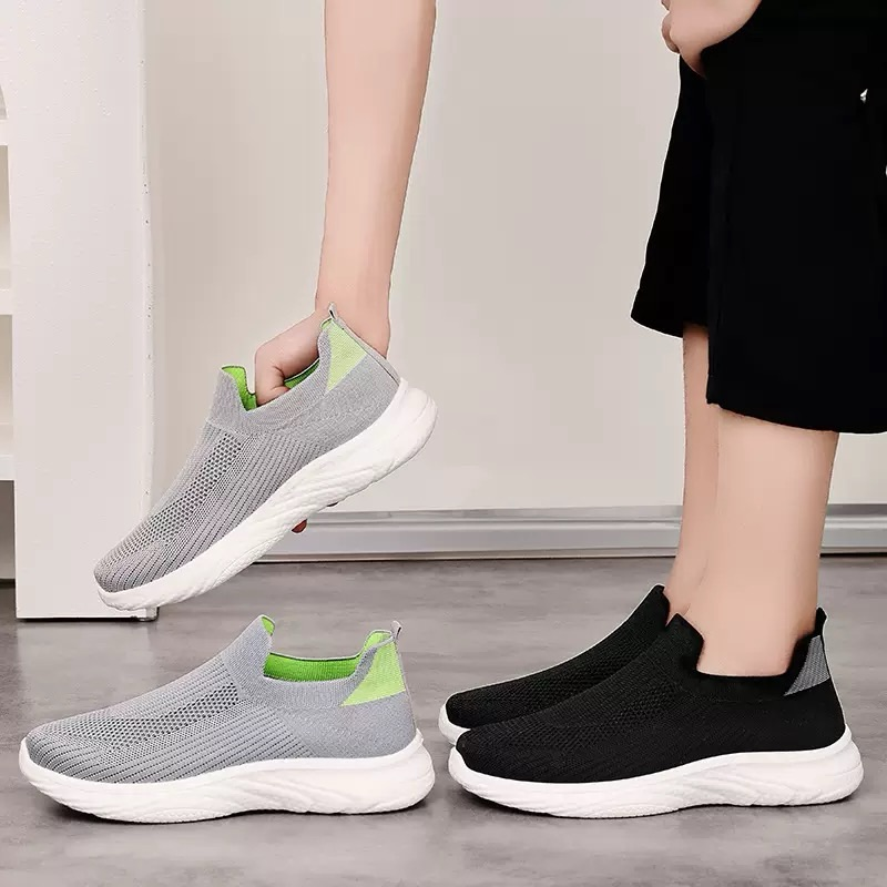 Flyknit breathable mesh sneakers