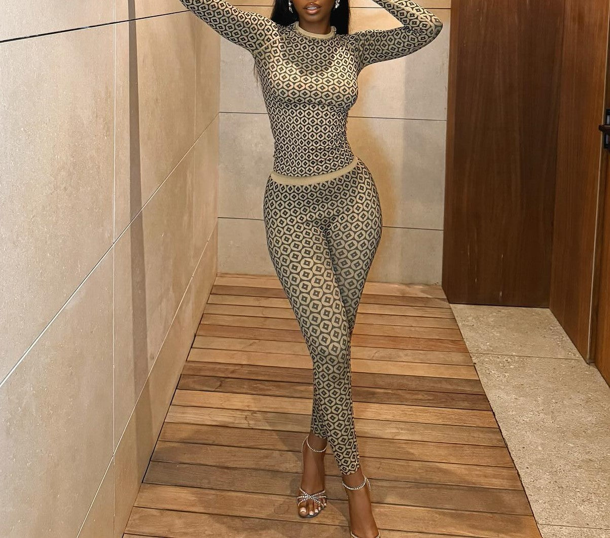 Tight crew neck top and pants 2-piece set