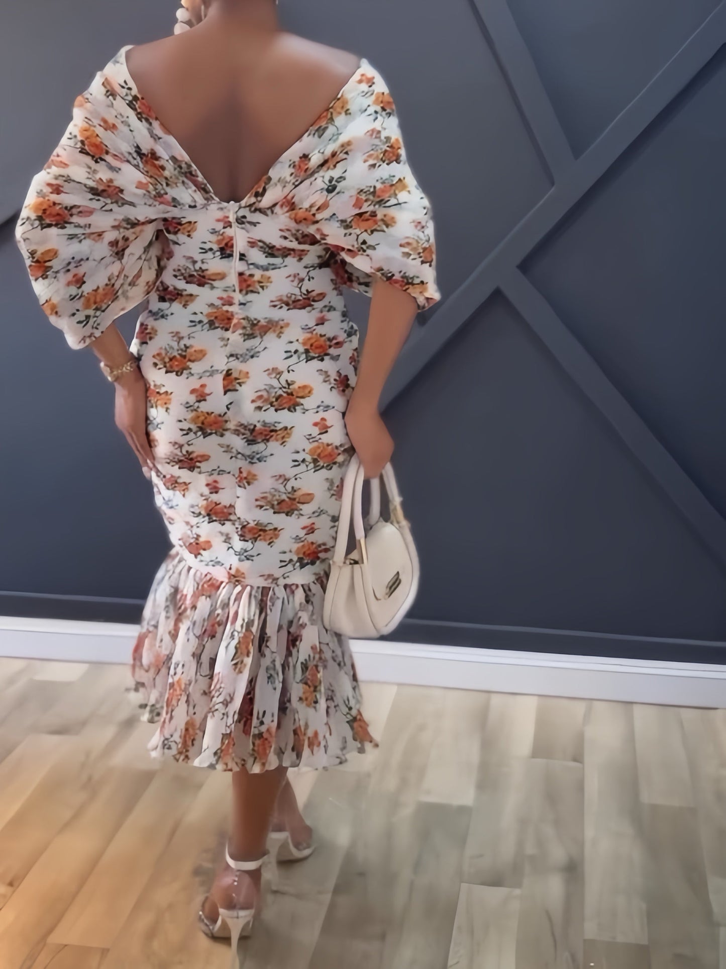 V-neck pleated sleeves printed long skirt