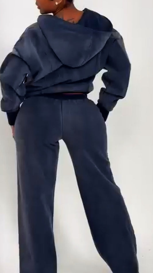 New Autumn Style Sports Suit With Oblique Side Zipper Design