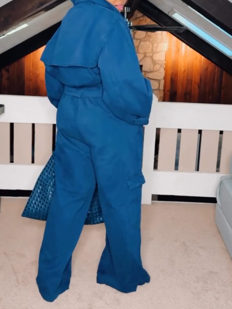 Navy Blue Tooling Modeling Suit