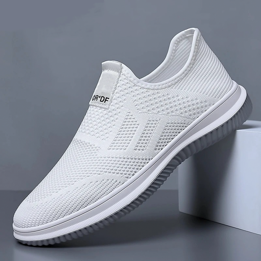 Solid color breathable soft sole sports