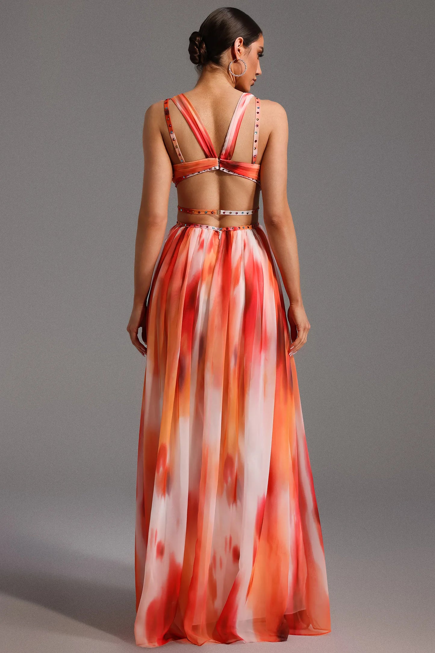 Colorful Figure-Hugging Dress With High Slit