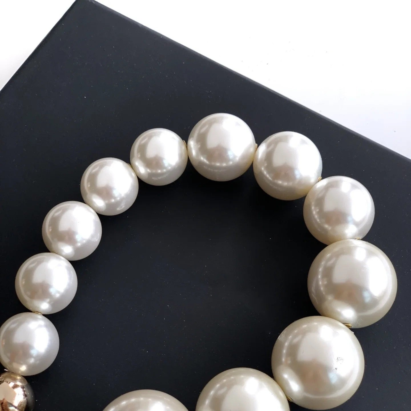 Pearl Necklace Minaudiere
