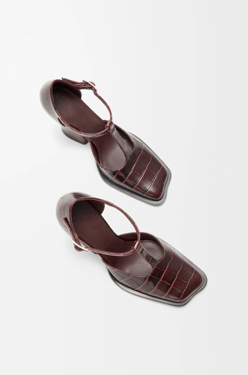 Crocodile-embossed Leather Pumps