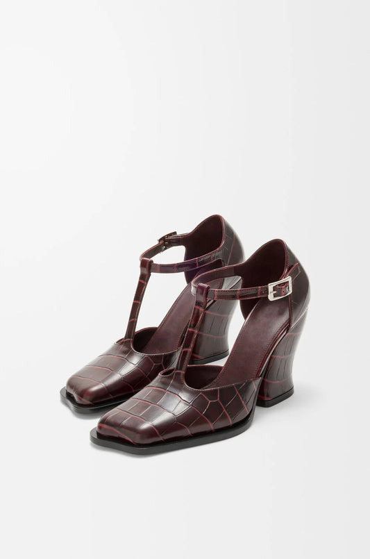 Crocodile-embossed Leather Pumps