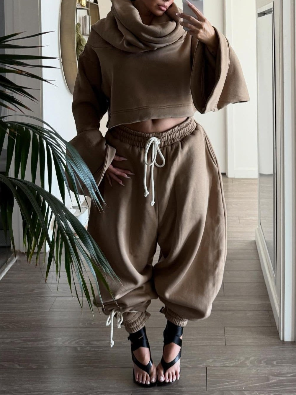 Solid Color Long-sleeved Suit