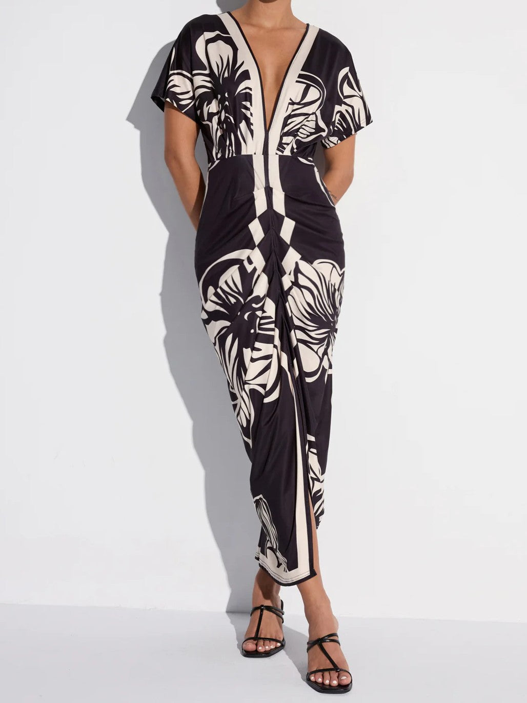 Floral Printed Ruched Deep V-Neck Midi Dress