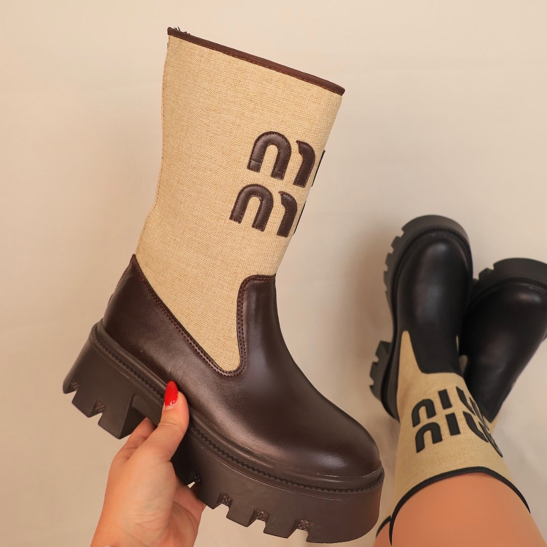Color-blocked Ankle Boots With English Lettering
