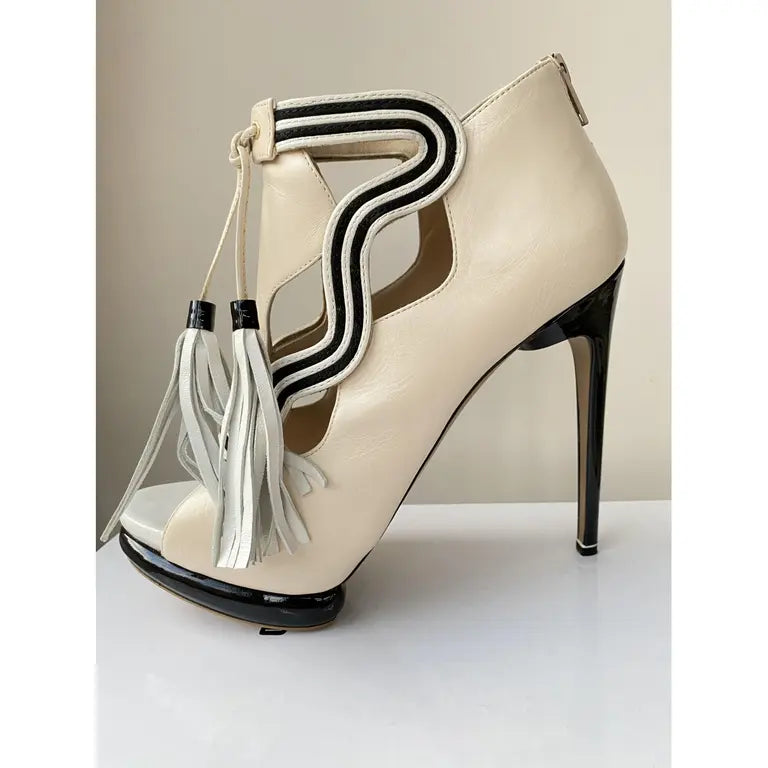 White Openwork Design High-heeled Shoes